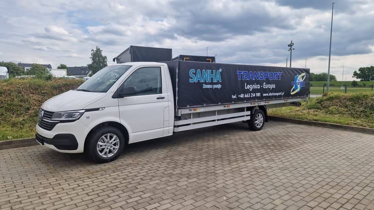VW Transporter z 6-metrową zabudową juzjade