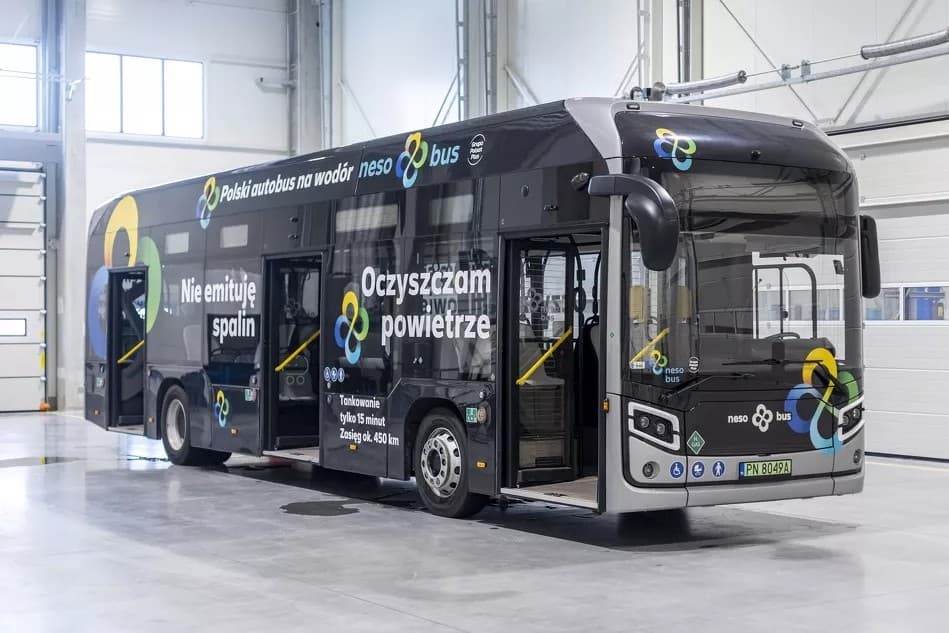 nesobus autobus na wodór koszt przejechania 100 km