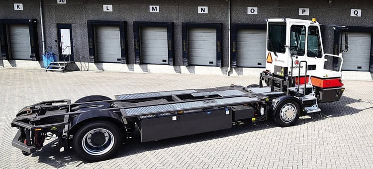 Ciągnik terminalowy