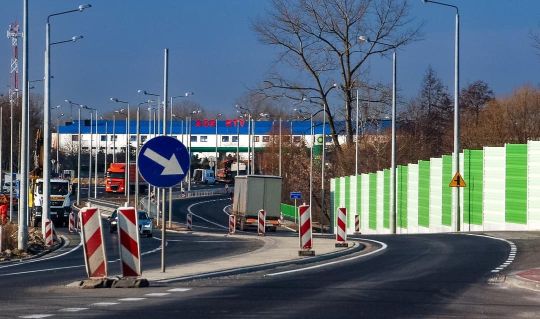 znaki drogowe w polsce raport nik