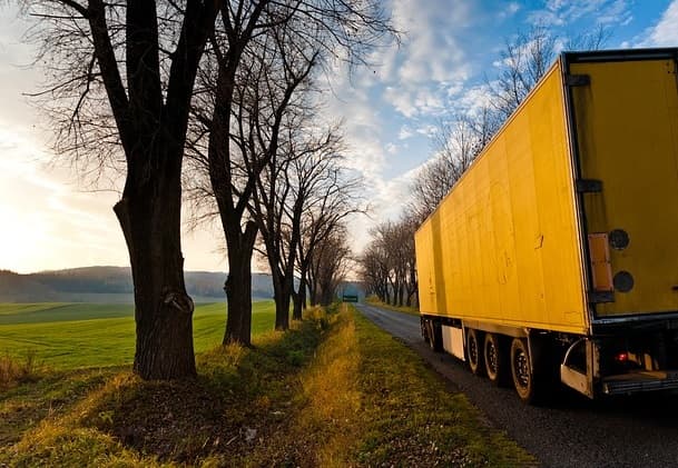 transport naczepy z zagranicy