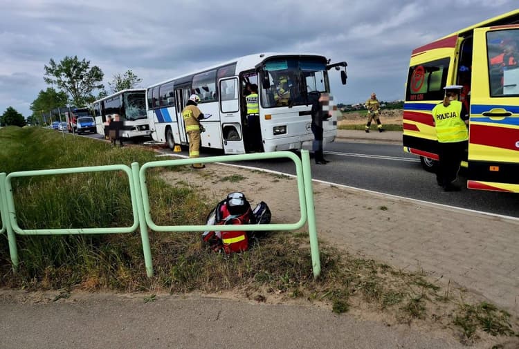 wypadek autokarow