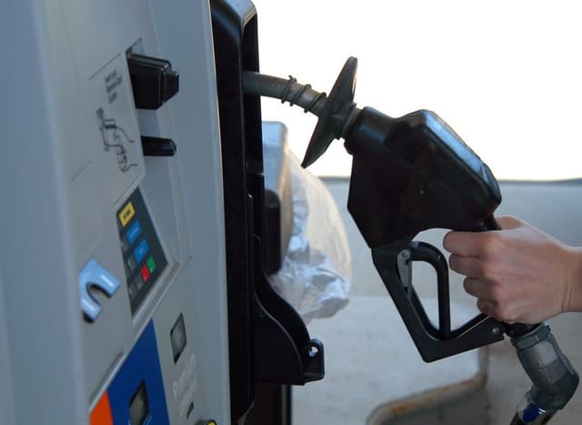 Jakie aktywności wprowadzać manualnie do tachografu? 