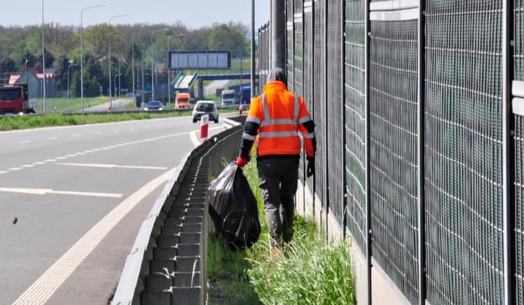 gddkia śmieci przy drogach