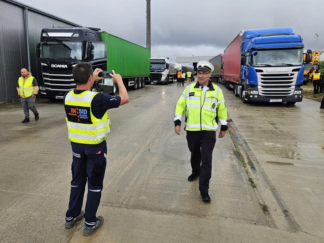 inspektorzy saksonia