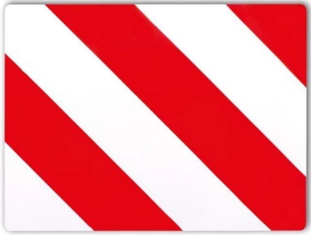 Ładunek wystaje o metr, czy można transportować?