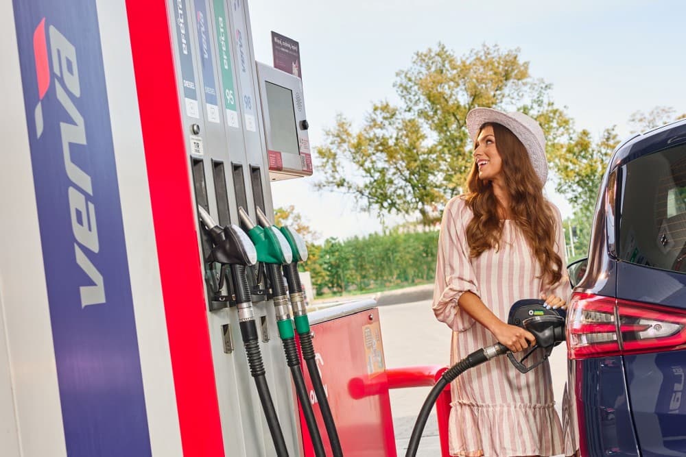 Rabat promocja na paliwo na stacjach Orlen Ten trik pozwala płacić mniej