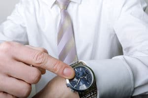 Czy oczekiwanie na naprawę pojazdu zaliczyć do dyżuru?