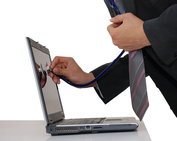 Brak pobrania danych z tachografu - awaria czytnika